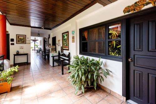 A szálláshely kívülről, Hotel Camino Maya in Copan Ruinas A szálláshely kívülről, Hotel Camino Maya in Copan Ruinas