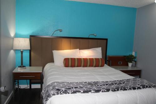 Naval Suites in Bremerton (WA) Naval Suites in Bremerton (WA)