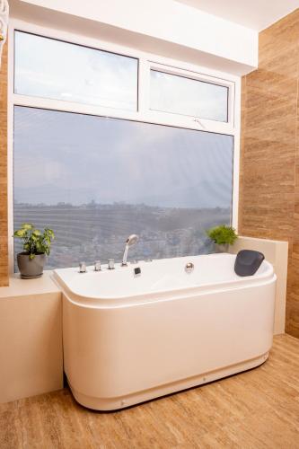 Hot tub, Mhendo Hotel & Studio Suites in Maharajgunj Hot tub, Mhendo Hotel & Studio Suites in Maharajgunj