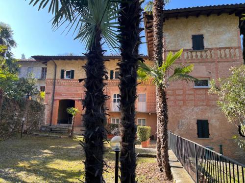 Villa Allgayer - Ancient dependance in Belgirate Villa Allgayer - Ancient dependance in Belgirate
