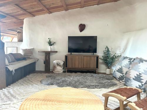 Peaceful Mt Top Earthship Retreat with Sauna & Views in Arroyo Seco Peaceful Mt Top Earthship Retreat with Sauna & Views in Arroyo Seco