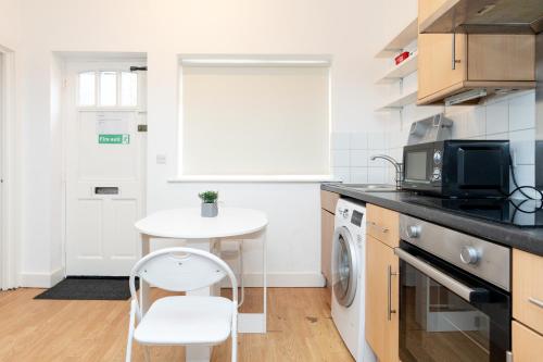 Зручності, Elena Apartment in Portswood Зручності, Elena Apartment in Portswood