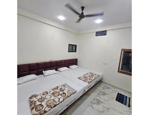 Shri Ganesha Guest House, Omkareshwar in Omkareshwar Shri Ganesha Guest House, Omkareshwar in Omkareshwar