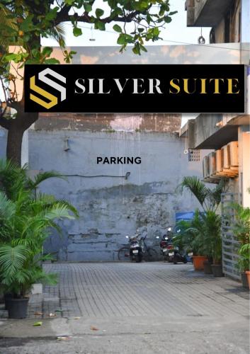 Entrance, Silver Suite Hotel in Mira Bhayanda Entrance, Silver Suite Hotel in Mira Bhayanda
