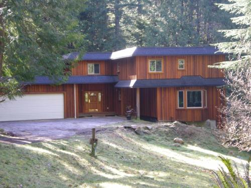 This photo about Davis Brook Retreat shared on HyHotel.com