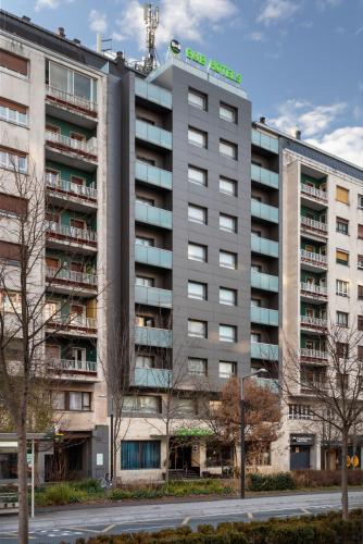 B&B HOTEL Vitoria General Álava (B&B HOTEL Vitoria General Alava) in 維多利亞市中心 B&B HOTEL Vitoria General Álava (B&B HOTEL Vitoria General Alava) in 維多利亞市中心