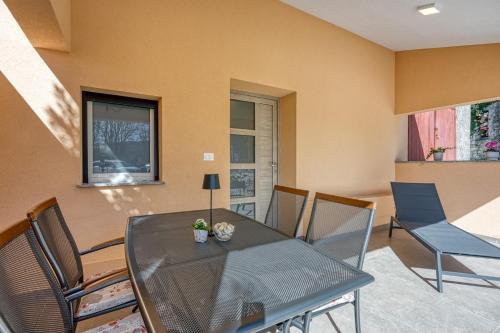 Erkély/terasz, Holiday Home Albina in Bartici Erkély/terasz, Holiday Home Albina in Bartici