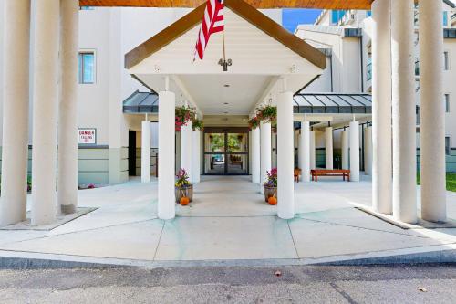 Mountainview Efficiency at Rivergreen in Lincoln (NH) Mountainview Efficiency at Rivergreen in Lincoln (NH)