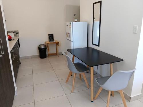 Konyha, Large Suite - Dream Den at Rustic Dune 3 in Jeffreys Bay Konyha, Large Suite - Dream Den at Rustic Dune 3 in Jeffreys Bay