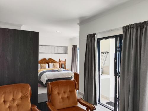 Large Suite - Dream Den at Rustic Dune 3 in Jeffreys Bay Large Suite - Dream Den at Rustic Dune 3 in Jeffreys Bay