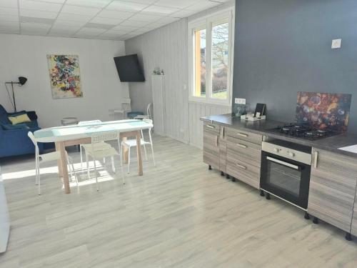 Le Mordene - WIFI - Parking in Issoire Le Mordene - WIFI - Parking in Issoire