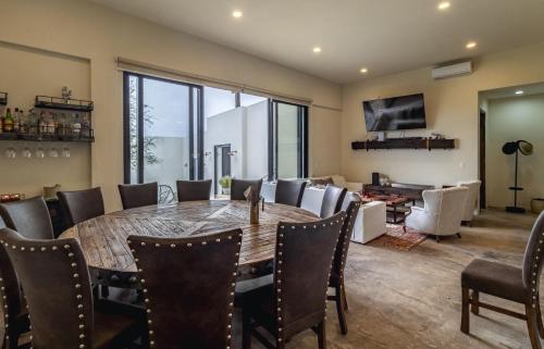 Vybavení, Panoramic Paradise 4BR Gem Overlooking SMAs Dam in Pantoja Vybavení, Panoramic Paradise 4BR Gem Overlooking SMAs Dam in Pantoja