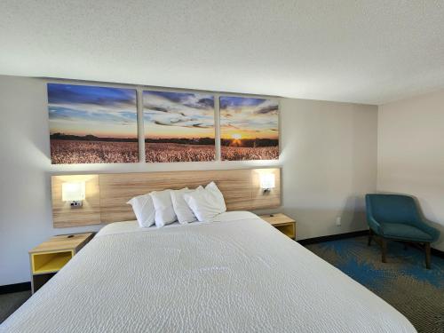 دايز إن آند سويتس باي ويندام نيو أيبيريا (Days Inn & Suites by Wyndham New Iberia) in New Iberia دايز إن آند سويتس باي ويندام نيو أيبيريا (Days Inn & Suites by Wyndham New Iberia) in New Iberia