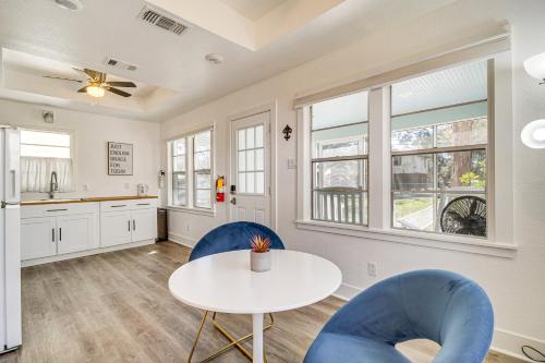 Charming Gulf Coast Cottage - 1 Mile to the Coast! in 長灘 (MS) Charming Gulf Coast Cottage - 1 Mile to the Coast! in 長灘 (MS)