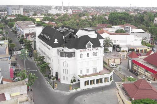 MAHALAYA The Legacy Hotel near Jebres Train Station MAHALAYA The Legacy Hotel near Jebres Train Station