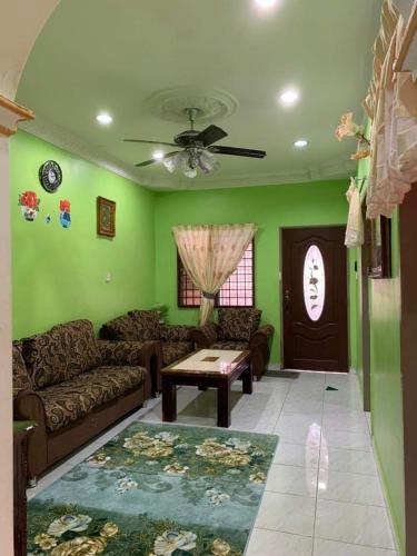 Damai Guest House in Gambang Damai Guest House in Gambang