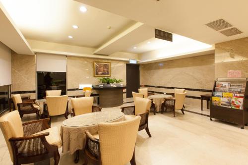 Shared lounge/TV area, F Hotel - Alishan in Fanlu Township Shared lounge/TV area, F Hotel - Alishan in Fanlu Township