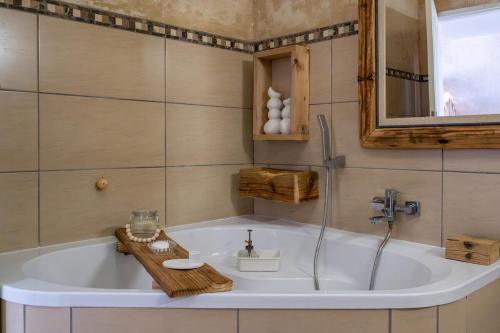 Art Cabin At The Beach in Rand Rifles Art Cabin At The Beach in Rand Rifles