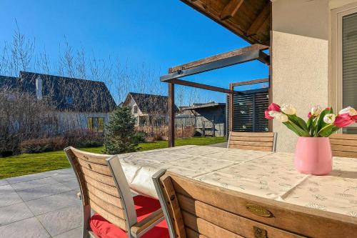 Instalações, Beautiful Apartment with Garden by Noclegi Renters in Borkowo Lostowickie Instalações, Beautiful Apartment with Garden by Noclegi Renters in Borkowo Lostowickie