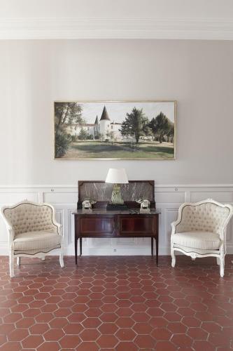 Lobby, Gite Chateau de Seguin in Creon Lobby, Gite Chateau de Seguin in Creon