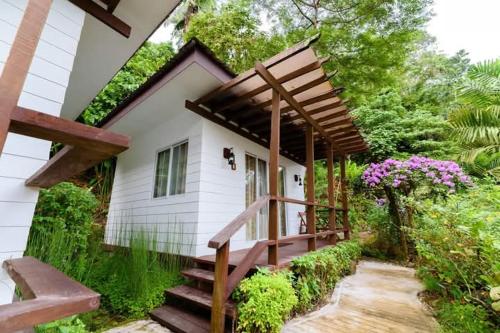 Tejero Highland Resort & Adventure Park in Valencia Tejero Highland Resort & Adventure Park in Valencia