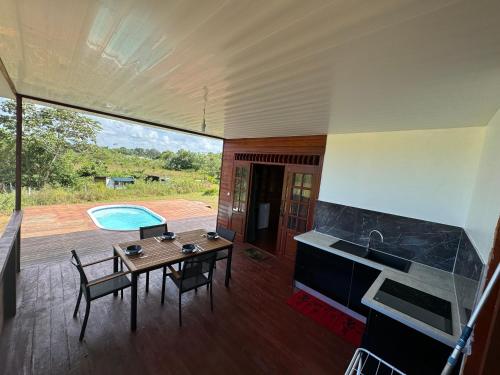 MONSTERA Bungalow Atypique avec piscine privative in Kourou MONSTERA Bungalow Atypique avec piscine privative in Kourou