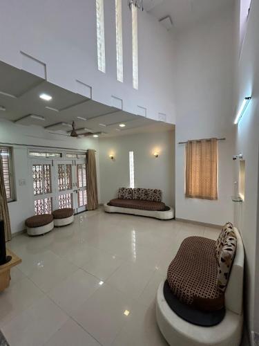 Manjul bungalow in Tagore Nagar Manjul bungalow in Tagore Nagar