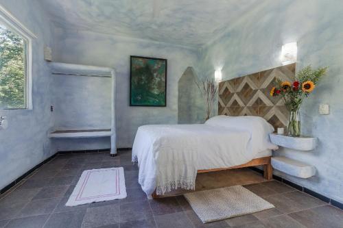 Single Room image 3