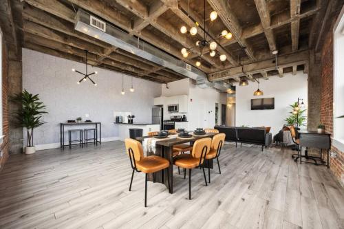 Παροχές, Lofts at Kearny - Rustic Chic 1-3BR Lofts with Quick NYC Access & On-Site Gym in Χάρρισον Παροχές, Lofts at Kearny - Rustic Chic 1-3BR Lofts with Quick NYC Access & On-Site Gym in Χάρρισον