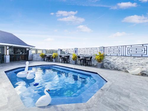 Hospitality Expert BTS 3 - Pool Beach & Bar in Bahía Montego Hospitality Expert BTS 3 - Pool Beach & Bar in Bahía Montego