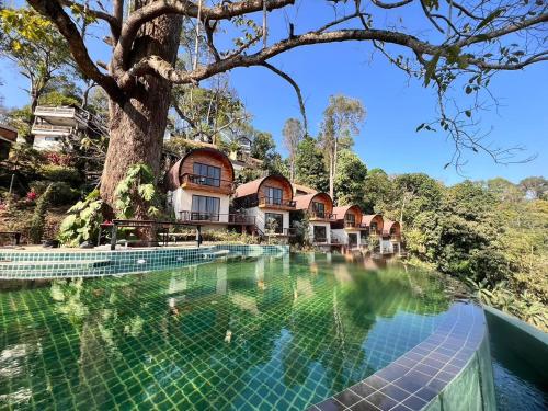 Exterior view, Baan Nhuer Mek บ้านเหนือเมฆ Coffee and Desk on the Cloud in Mae Taeng Exterior view, Baan Nhuer Mek บ้านเหนือเมฆ Coffee and Desk on the Cloud in Mae Taeng