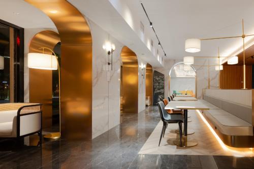 Facilities, Ibis Styles Hotel - Xi'an Big Wild Goose Pagoda Historical Museum Branch in Qujiang Giant Wild Goose Pagoda Facilities, Ibis Styles Hotel - Xi'an Big Wild Goose Pagoda Historical Museum Branch in Qujiang Giant Wild Goose Pagoda