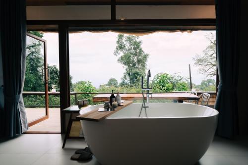 Facilities, Baan Nhuer Mek บ้านเหนือเมฆ Coffee and Desk on the Cloud in Mae Taeng Facilities, Baan Nhuer Mek บ้านเหนือเมฆ Coffee and Desk on the Cloud in Mae Taeng