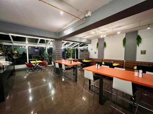 Restaurant, Globotel Hotel Garbsen in Garbsen Restaurant, Globotel Hotel Garbsen in Garbsen