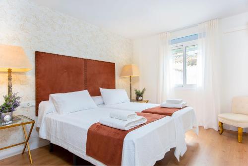 Two-Room Apartment image 7