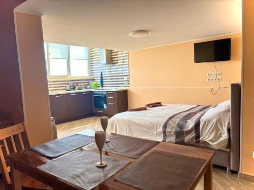 Kvartira vozle metro Chernigovskaya in Dniprovskyj Kvartira vozle metro Chernigovskaya in Dniprovskyj