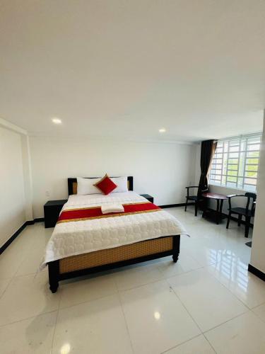 Cường Thịnh Hotel (Cuong Thinh Hotel) in Phuoc Kien Cường Thịnh Hotel (Cuong Thinh Hotel) in Phuoc Kien