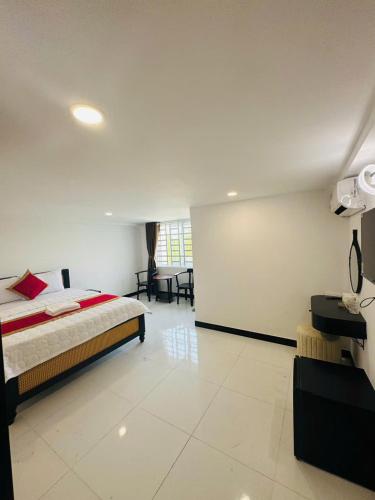 Cường Thịnh Hotel (Cuong Thinh Hotel) in Phuoc Kien Cường Thịnh Hotel (Cuong Thinh Hotel) in Phuoc Kien