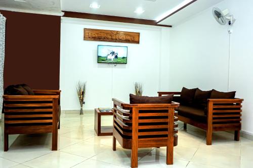 Shared lounge/TV area, Hotel Identicmg in Sambava Shared lounge/TV area, Hotel Identicmg in Sambava