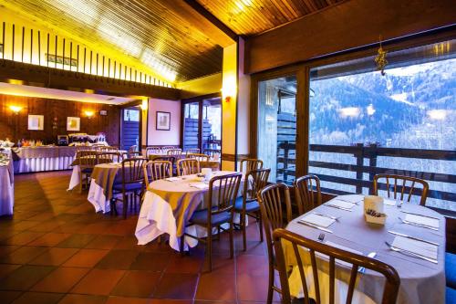 Restaurante, Hotel Les Jumeaux Courmayeur in Courmayeur Restaurante, Hotel Les Jumeaux Courmayeur in Courmayeur