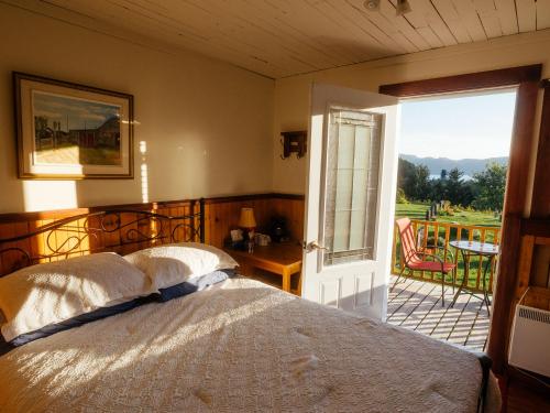 Létesítmények, Inukshuk, chambre 3 in Sainte-Rose-Du-Nord (QC) Létesítmények, Inukshuk, chambre 3 in Sainte-Rose-Du-Nord (QC)