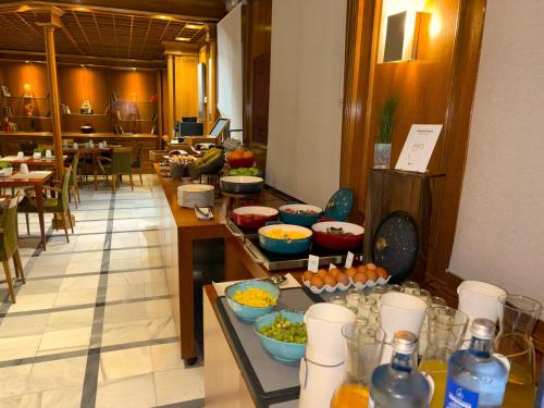 Food and beverages, Sercotel Toledo Renacimiento in Toledo City Center Food and beverages, Sercotel Toledo Renacimiento in Toledo City Center
