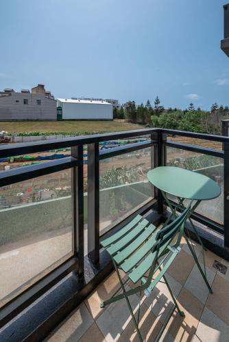 Balcony/terrace, Penghu Lemongrass near Whale Cave Balcony/terrace, Penghu Lemongrass near Whale Cave