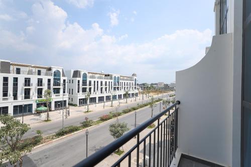 Balcony/terrace, Le Palmier Đuc Hoa Hotel in Tân An Balcony/terrace, Le Palmier Đuc Hoa Hotel in Tân An