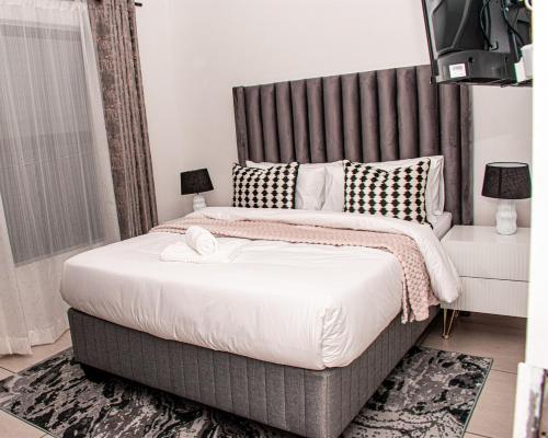 StayEase 3BR apartment with Pool Spa & Gym in Lethabong StayEase 3BR apartment with Pool Spa & Gym in Lethabong