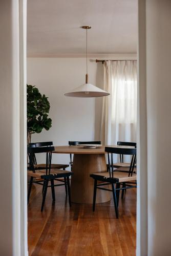 Large Designer Home - 6 Bed-4 Bath - Emory,CDC,CHOA in Emory Large Designer Home - 6 Bed-4 Bath - Emory,CDC,CHOA in Emory