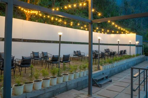 Étterem, Perfectstayz The Jungle Resort, Shivpuri in Badal Étterem, Perfectstayz The Jungle Resort, Shivpuri in Badal
