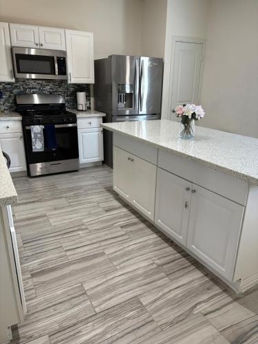 Elegant family home in Cypress Elegant family home in Cypress