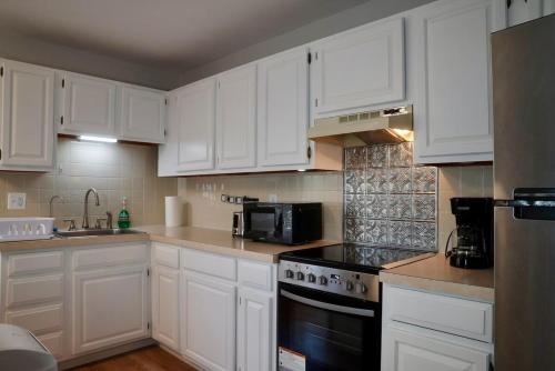 Relaxing Stay Near Providence in Smithfield Relaxing Stay Near Providence in Smithfield