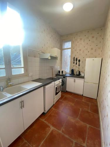 Logement Spacieux 3 Chambres à Azay-le-Rideau (Logement Spacieux 3 Chambres a Azay-le-Rideau) in Azay-le-Rideau Logement Spacieux 3 Chambres à Azay-le-Rideau (Logement Spacieux 3 Chambres a Azay-le-Rideau) in Azay-le-Rideau